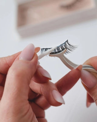 Herbruikbare kunstwimpers op een 2D strip voor een natuurlijk effect, Extraordinary Doll Bamm!Lashes - 3