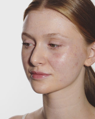 Reinigende schuimende gezichtsreiniger met bittere sinaasappelbloem van Mel Skin - 4