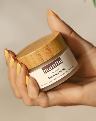 Beschermende dagcrème met sheaboter, vitamine C en frambozenzaadolie van Manilu. - 3