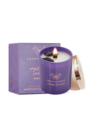 Sojakaars met amethist en lavendel in een glazen bakje van Crystallove - 1