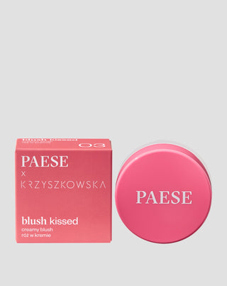 Crèmige blush voor de wangen in een roze-fuchsiatint Blush Kissed 03, Paese X Krzyszkowska