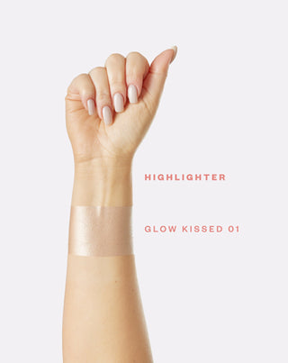 Glow kissed crème highlighter van Paese