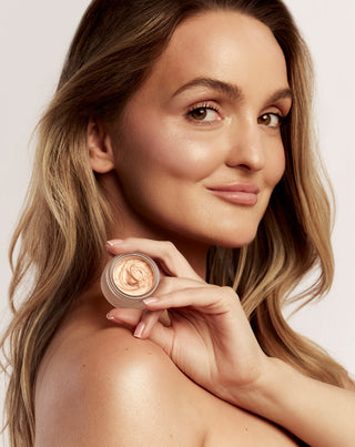 Glow kissed crème highlighter van Paese - 4
