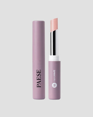 Verzorgende lippenbalsem met een subtiele roze tint, Nanorevit van Paese.