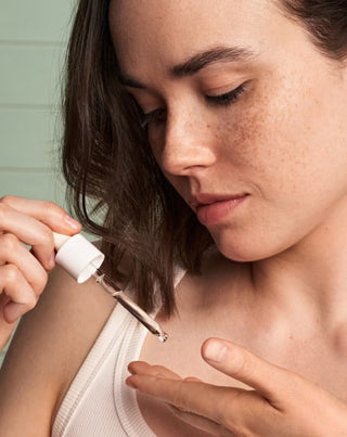 Lactoferrine regulerend serum voor acne en roodheid Solve On van Health Labs Care - 2