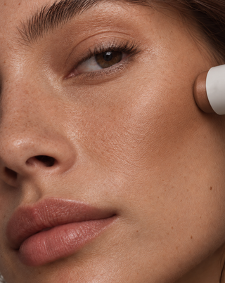 Bronzer in stickvorm voor het gezicht natuurlijk zongebruind effect en precieze contourering Praline Nutridome - 2