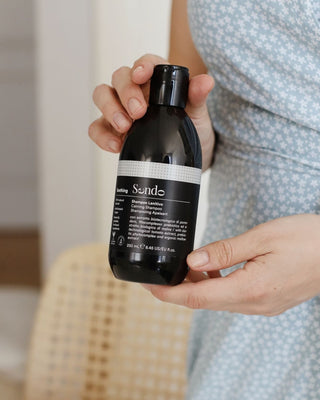 Kalmerende shampoo met prebiotica voor de gevoelige hoofdhuid van Sendo - 2