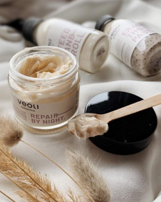 Gezichtscrème voor 's nachts met lipidenbescherming Second skin Repair by night, Veoli Botanica - 2