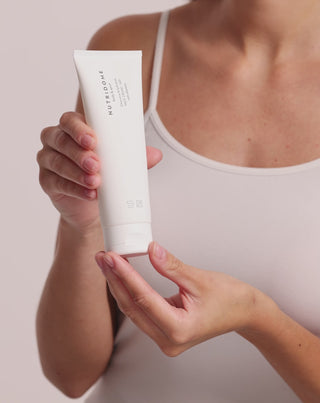 Nutridome gezichtsreinigings- en hydraterende gel met allantoïne_3 - 3