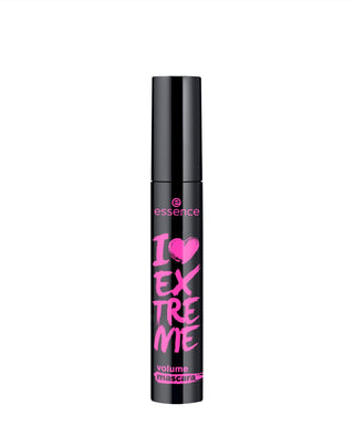Een volumeverhogende mascara genaamd \&quot;I Love Extreme Volume\&quot; van Essence