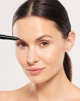 Zwarte wenkbrauwwax in potloodvorm met ricinusolie en lamineringseffect van Nutridome