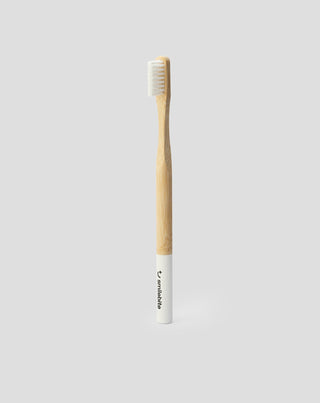 Bamboe tandenborstel met witte nylon haren, geschikt voor veganisten, Smilebite