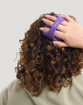Set van siliconen hoofdhuidmassageborstel + enzymatische peeling voor reiniging en stimulatie van de microcirculatie van de hoofdhuid Twisty - 4