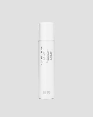 Een droogshampoo van Nutridome voor alle haartypes die de frisheid herstelt en volume toevoegt - 1