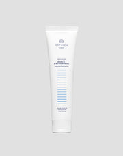 Gezichtspeeling voor de acnegevoelige huid met niacinamide, panthenol, BHA en microkorrels Anti-Acne Orphica