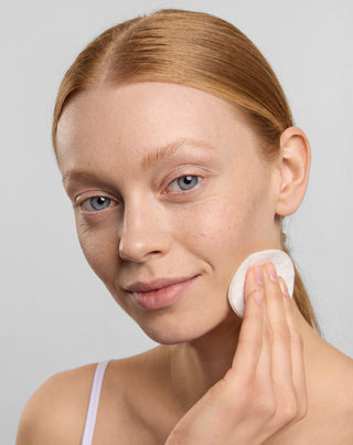 Gezichtstoner voor de acnegevoelige huid met niacinamide en azelaïnezuur Anti-Acne Orphica Clinic 200 ml