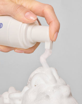 Reinigend schuim voor de gevoelige en acne-gevoelige huid met betaine, panthenol en allantoïne Cleansing Orphica Clinic 150 ml